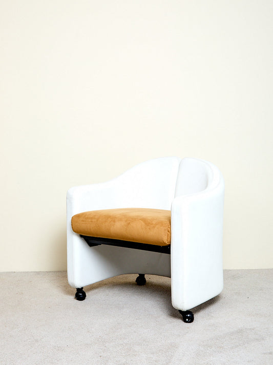 PS142 "Clamis" Armchair